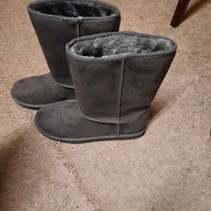 Arizona boots never worn